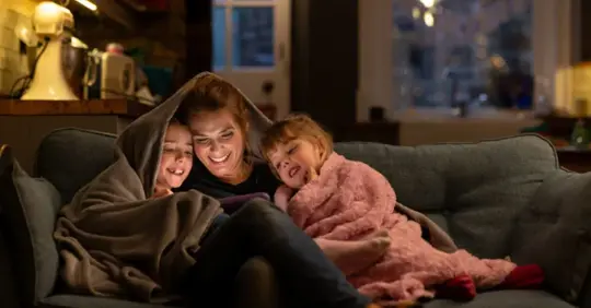 A famly cozy at home